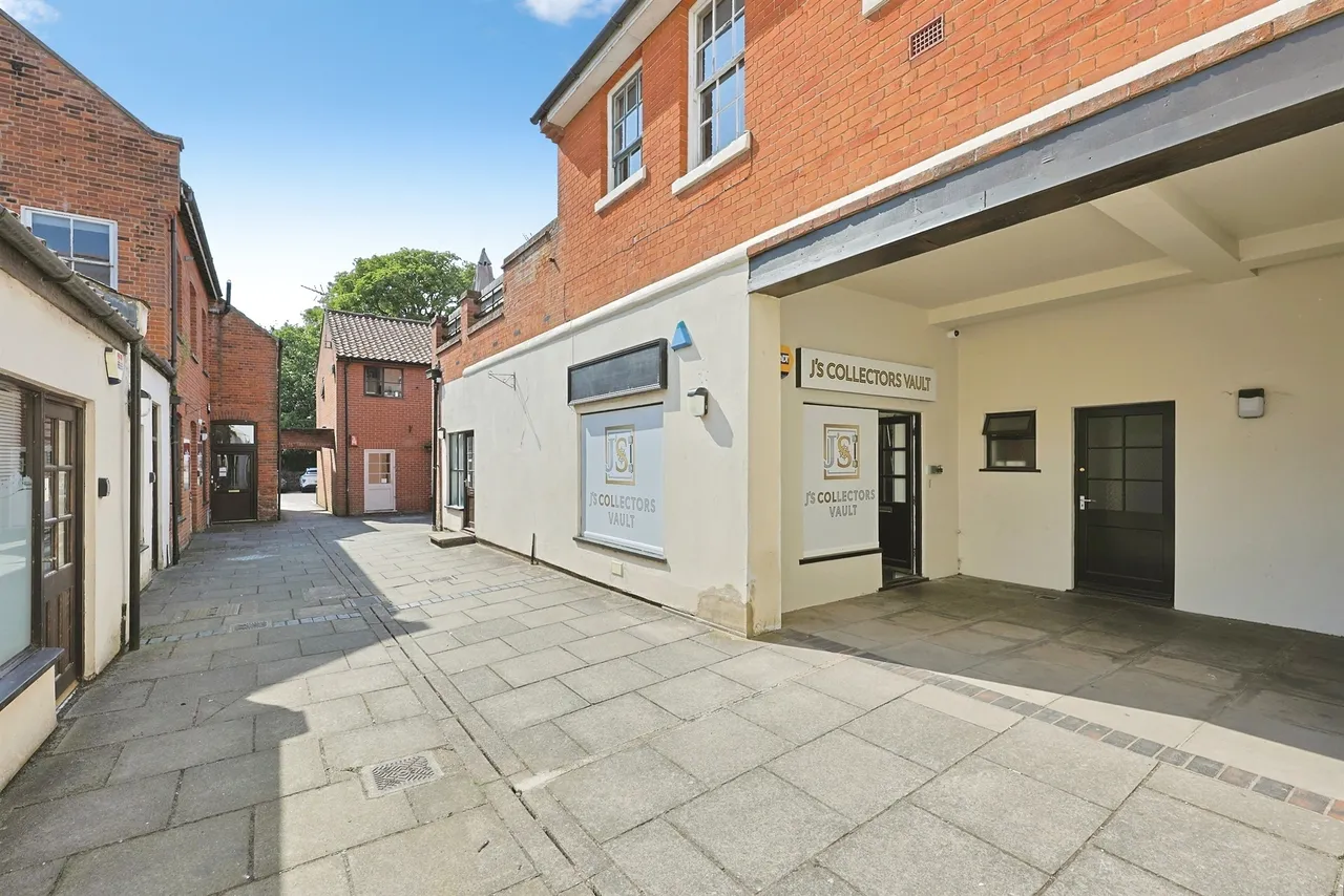 1 bed flat for sale — High Street, Dereham