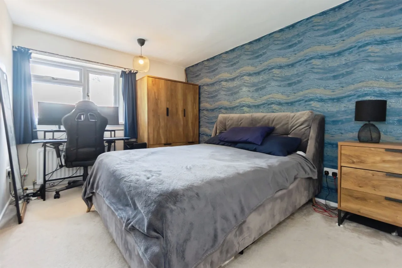 Rickyard Piece, Quinton, B32, photo 16