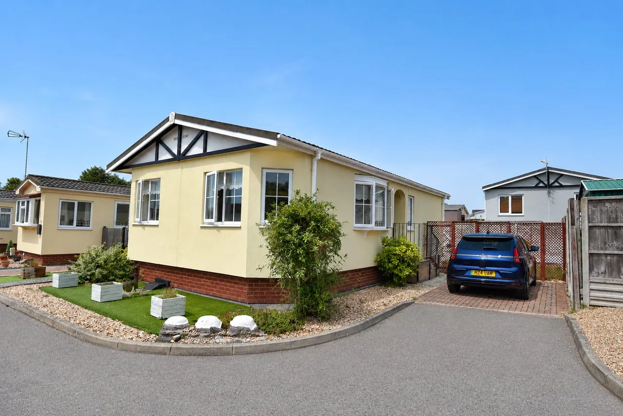 Residential Park, Caddington, photo 13