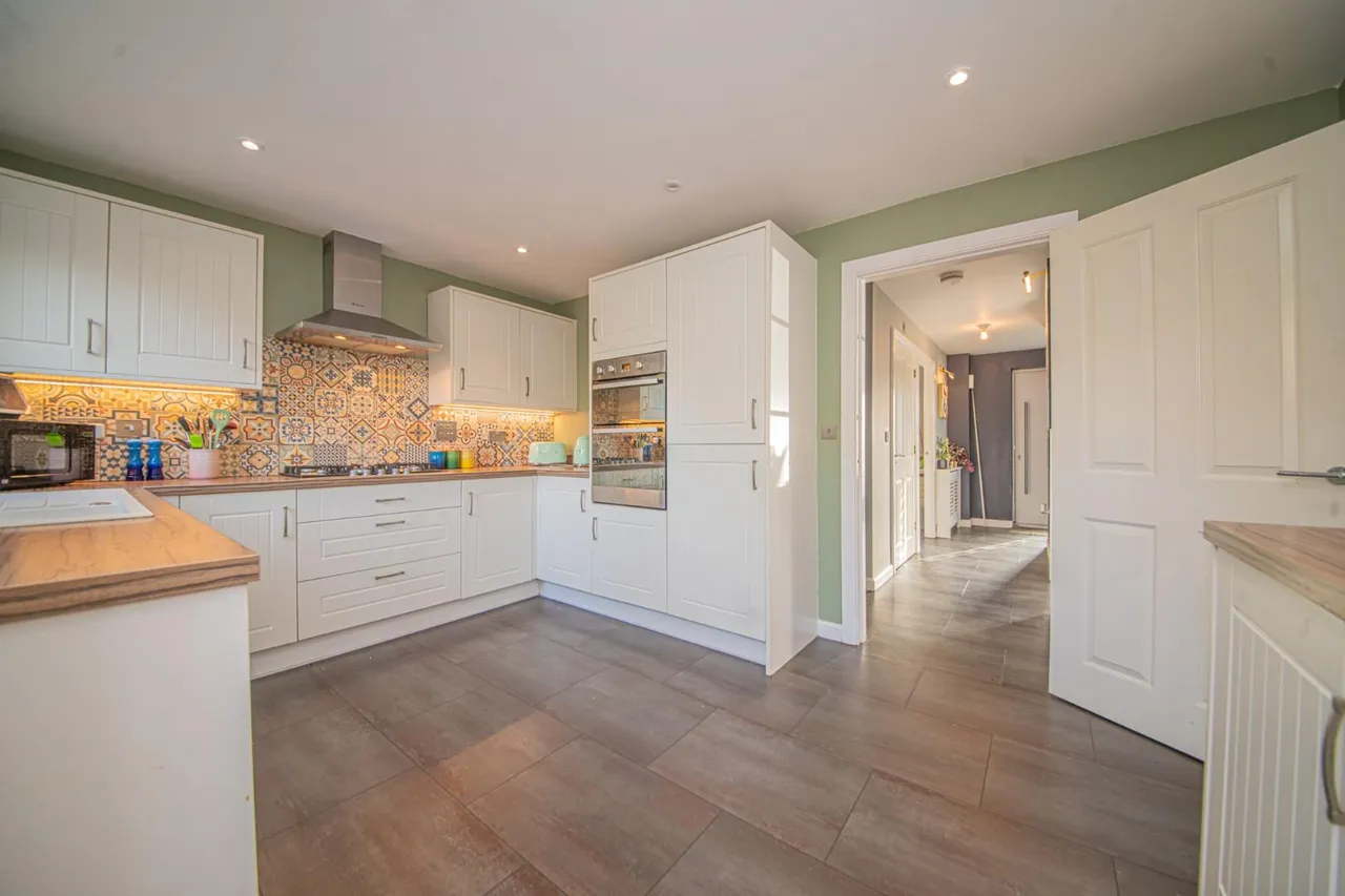 Viscount Gardens, Lakeside, Eastleigh, SO50 5UA, photo 5
