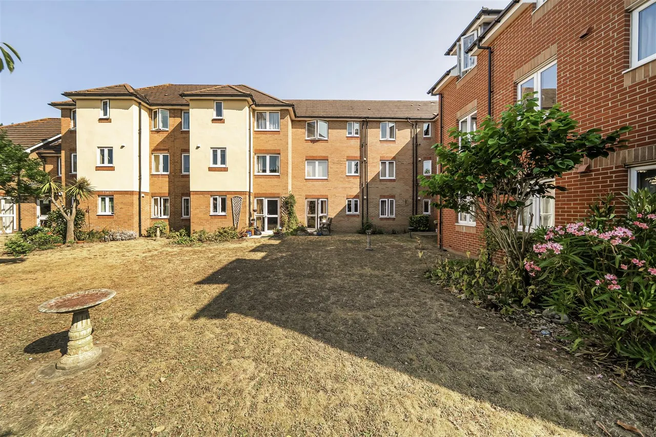 Trinity Street, Fareham, PO16, photo 13
