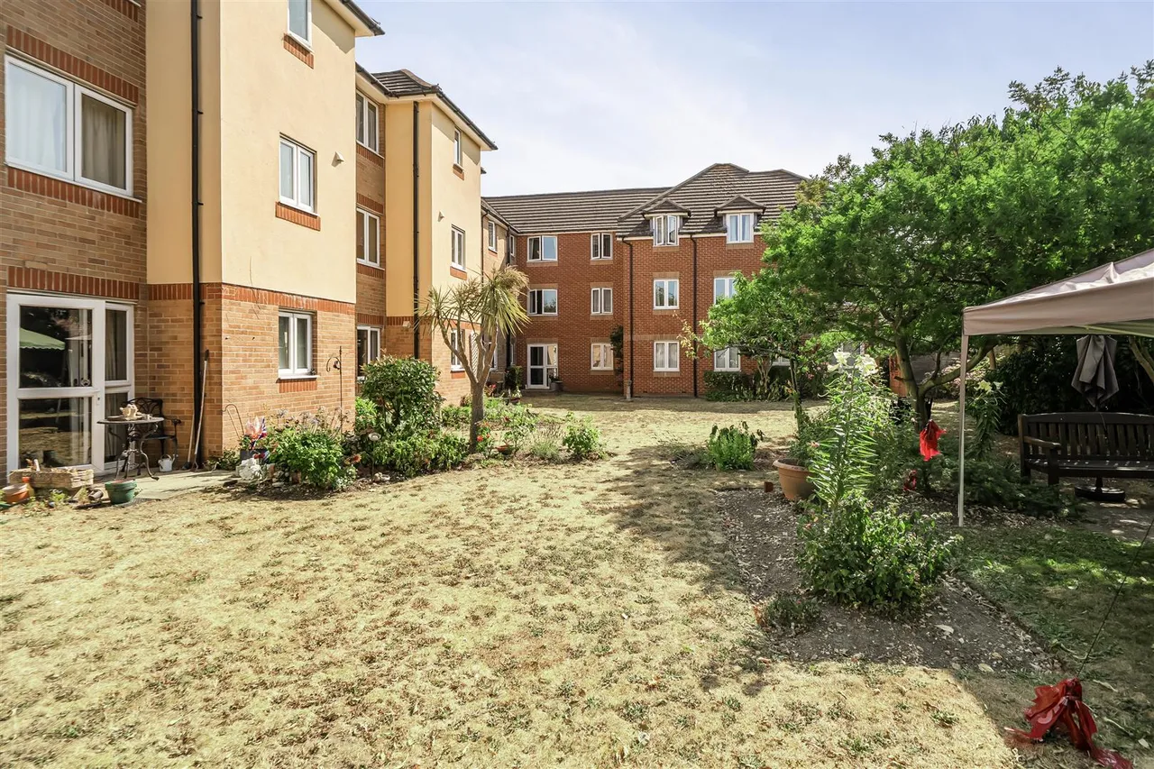 Trinity Street, Fareham, PO16, photo 14