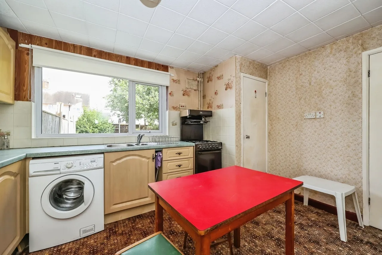 Thistledown Road, Clifton, Nottingham, NG11, photo 7