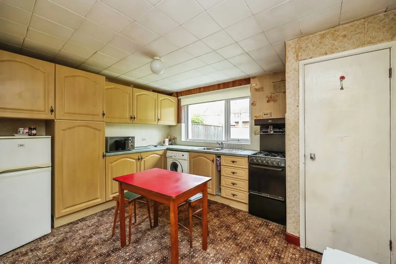 Thistledown Road, Clifton, Nottingham, NG11, photo 5