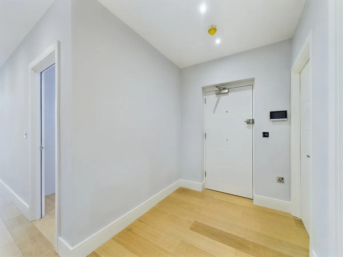 London, NW6, photo 19