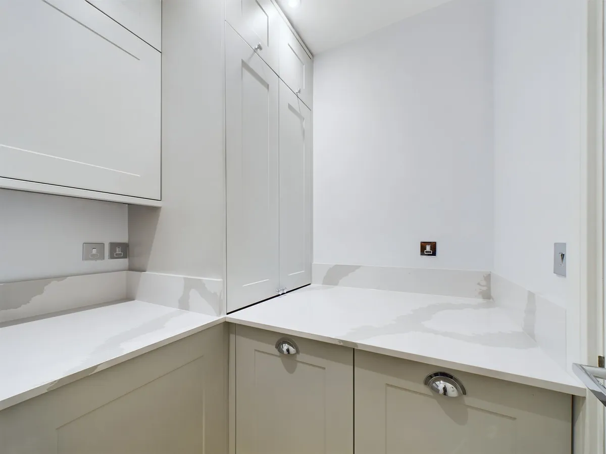 London, NW6, photo 13