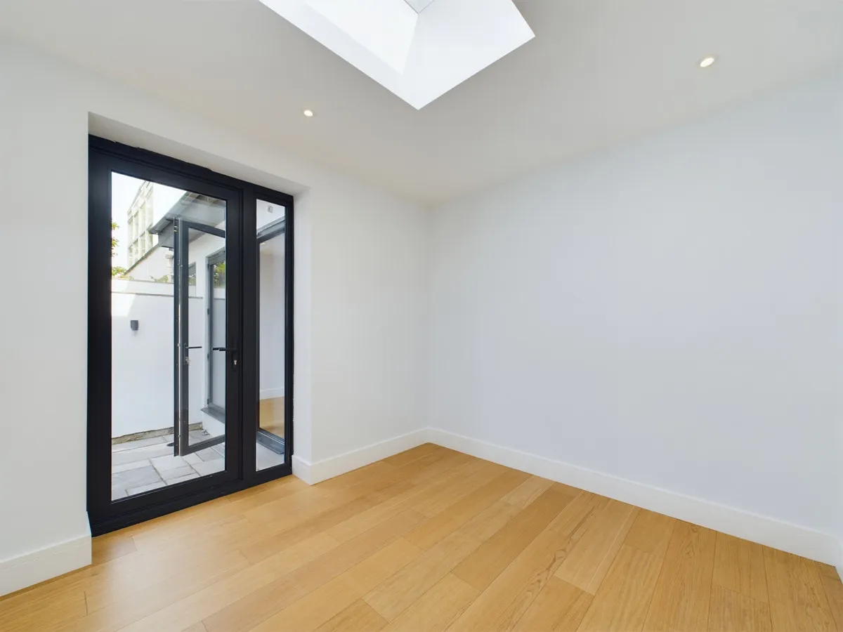 London, NW6, photo 11