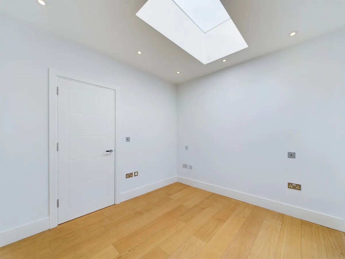 London, NW6, photo 10