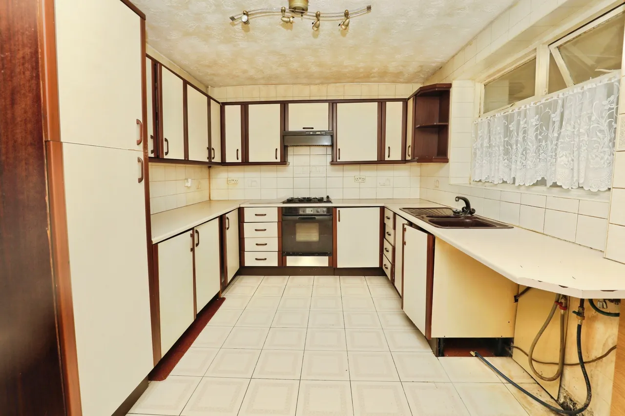 Keithley Walk, Liverpool, L24, photo 4