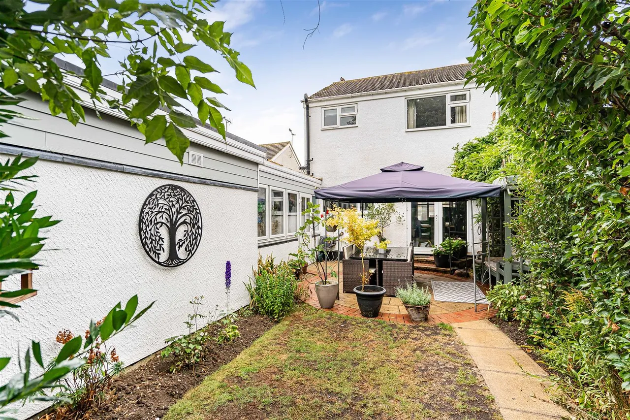 Barton Grove, Kedington, CB9, photo 16