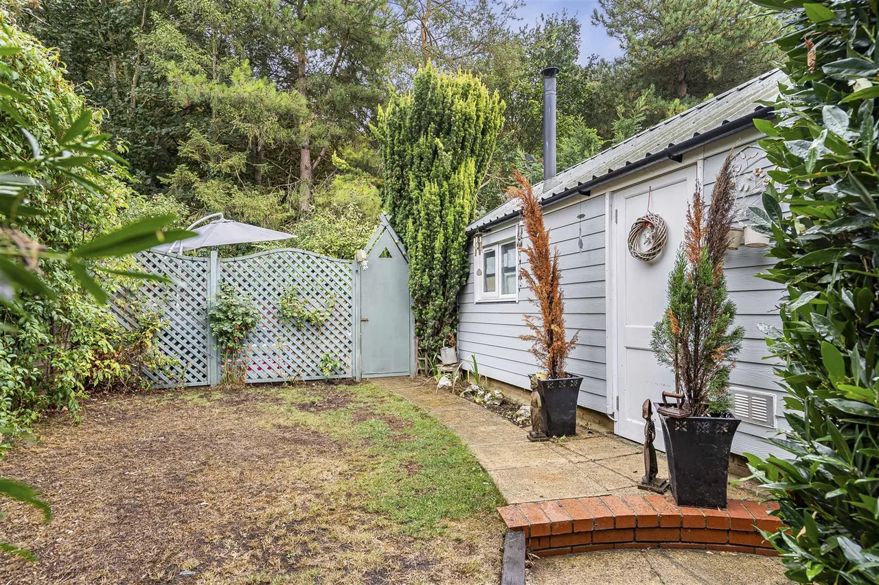Barton Grove, Kedington, CB9, photo 14