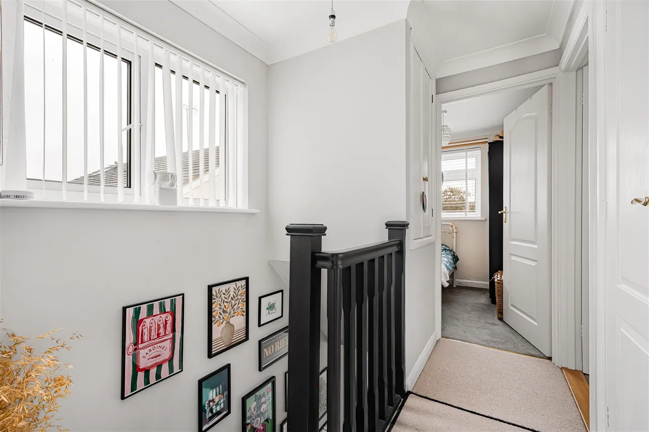 Barton Grove, Kedington, CB9, photo 12