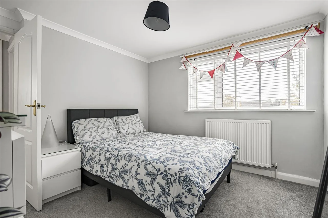 Barton Grove, Kedington, CB9, photo 11