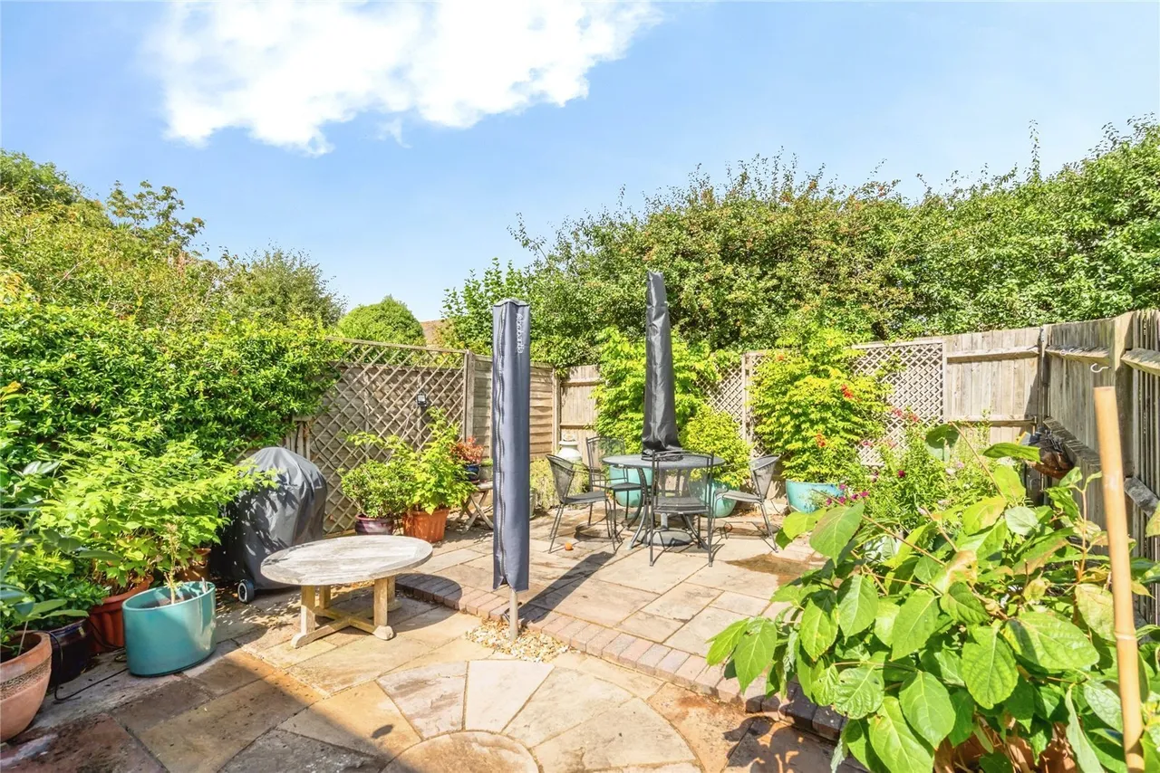 Woodlands Lane, Chichester, PO19, photo 4