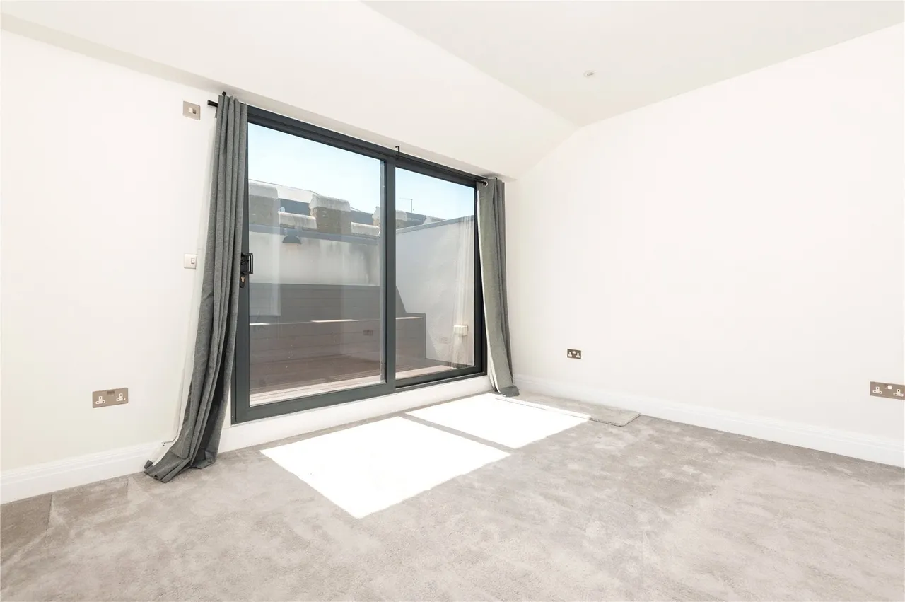 Lower Square, Old Isleworth, TW7, photo 10
