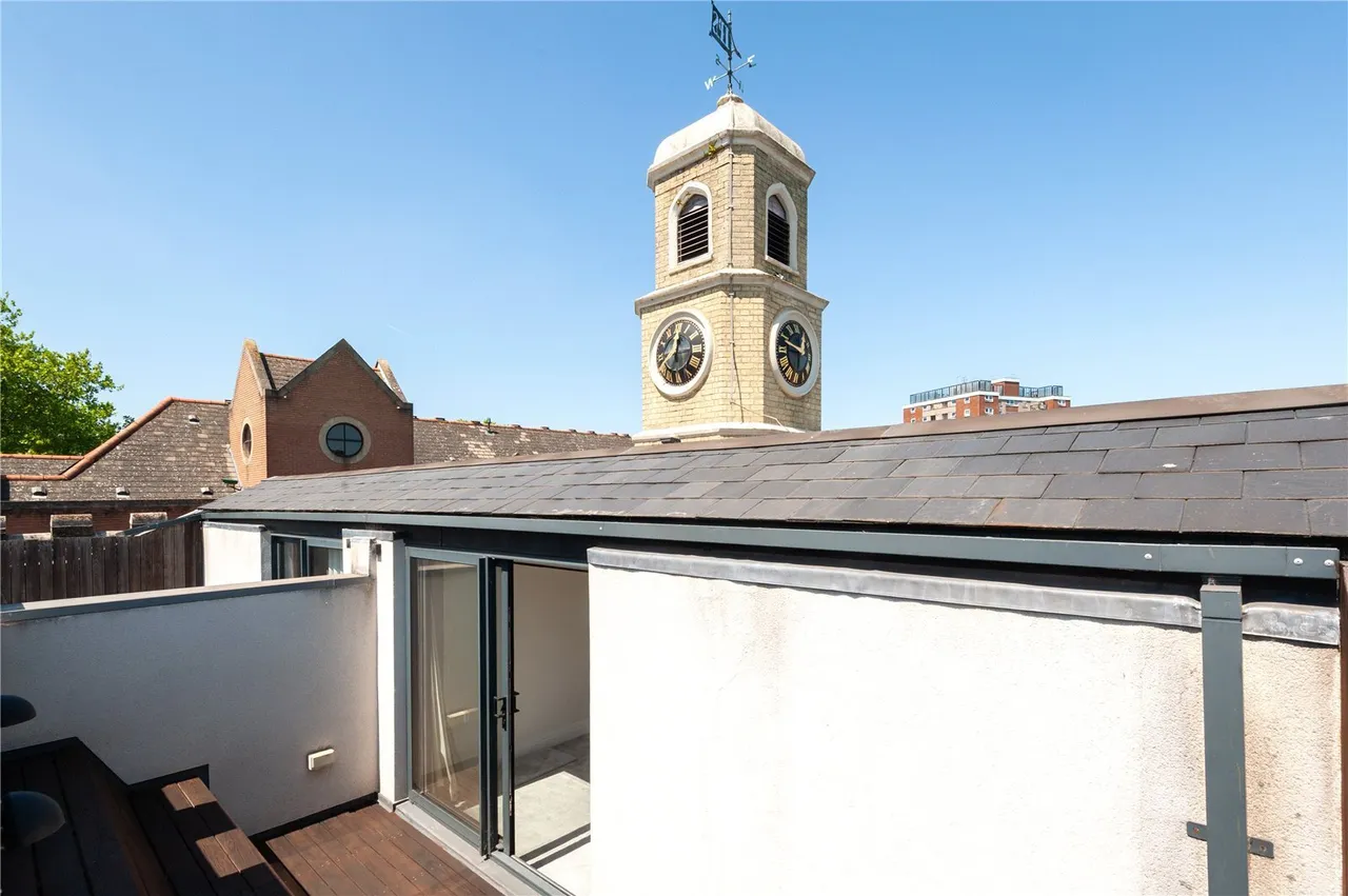 Lower Square, Old Isleworth, TW7, photo 17