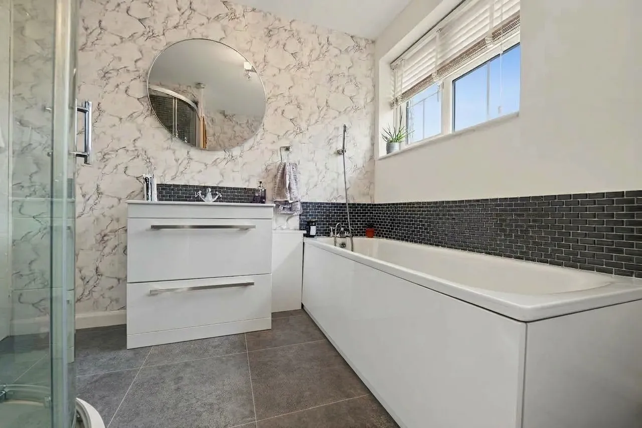 Cromwell Road, Great Glen, LE8, photo 9