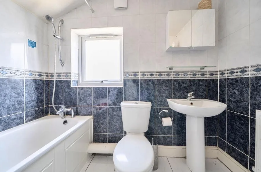 Calderon Road, London, E11, photo 6