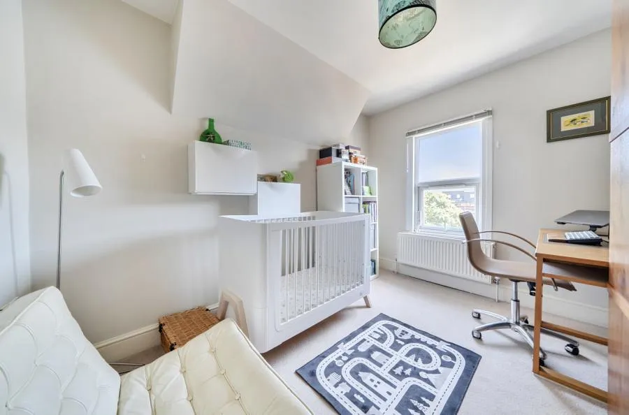 Calderon Road, London, E11, photo 4