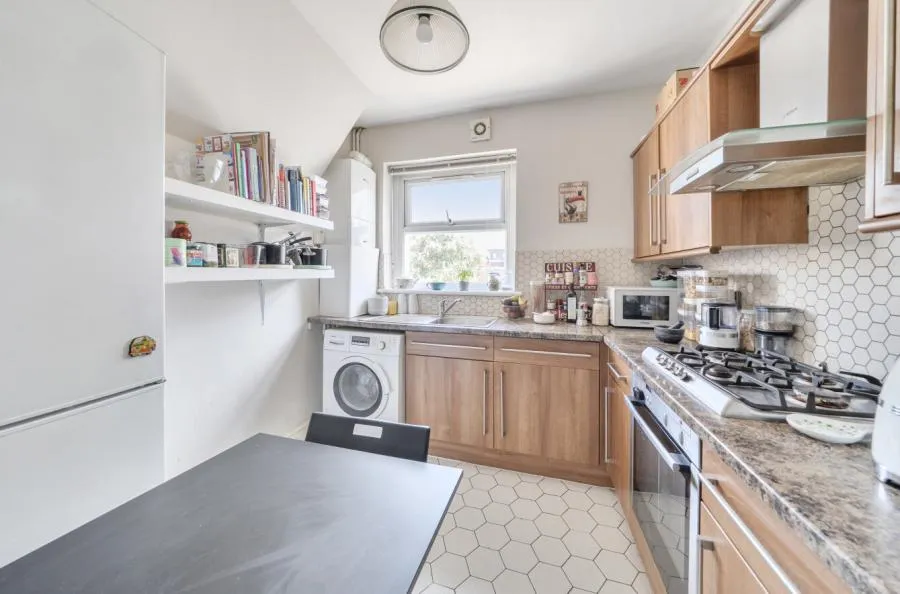 Calderon Road, London, E11, photo 2