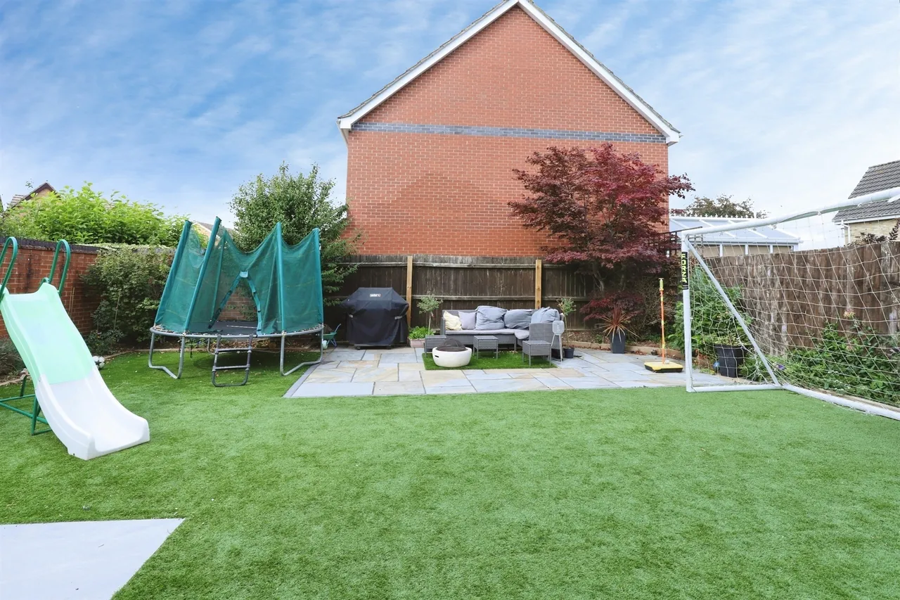 Dickens Drive, Stamford, PE9, photo 4