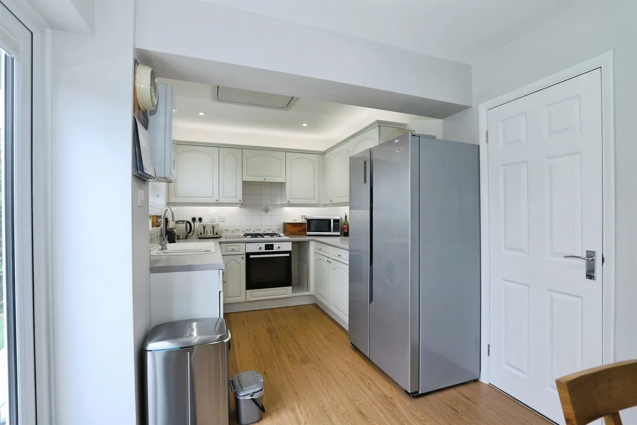 Dickens Drive, Stamford, PE9, photo 10