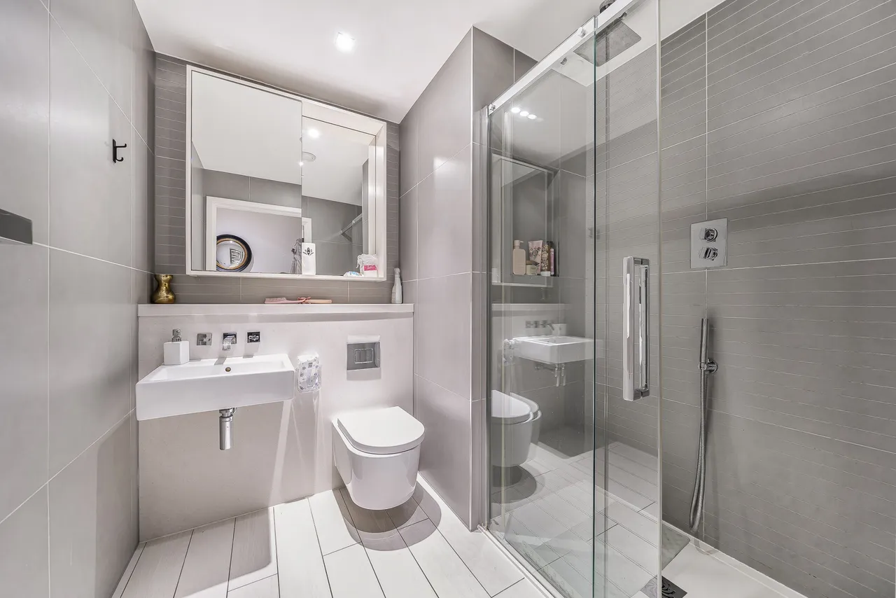 1 Landau Apartments, 72 Farm Lane, London, photo 9
