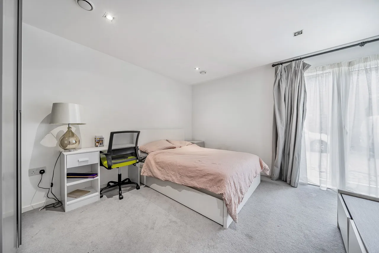 1 Landau Apartments, 72 Farm Lane, London, photo 4