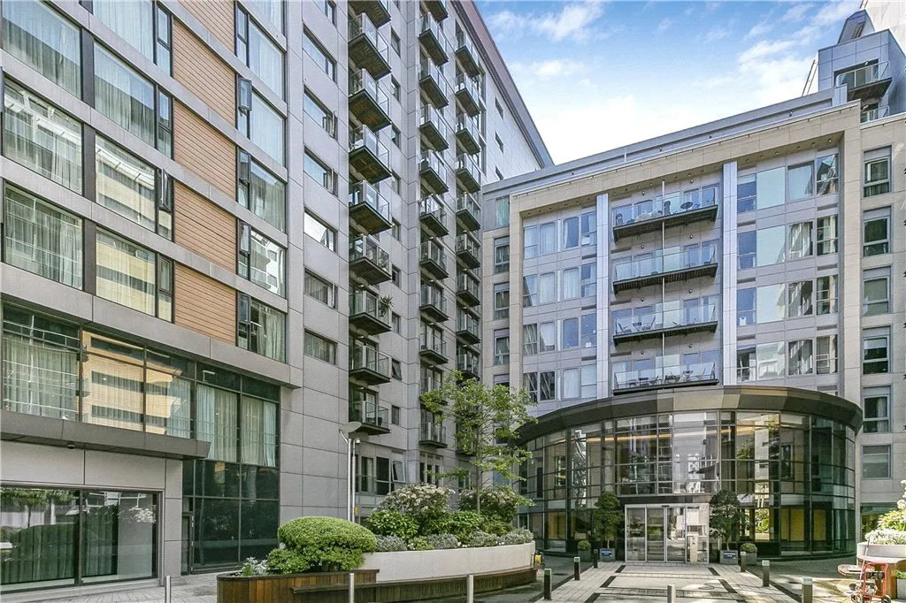 Queenstown Road, London, SW11, photo 9