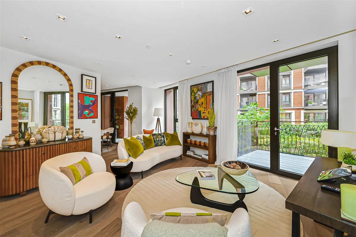 2 bed property to rent, Fenwick Mansions, Paddington, W2