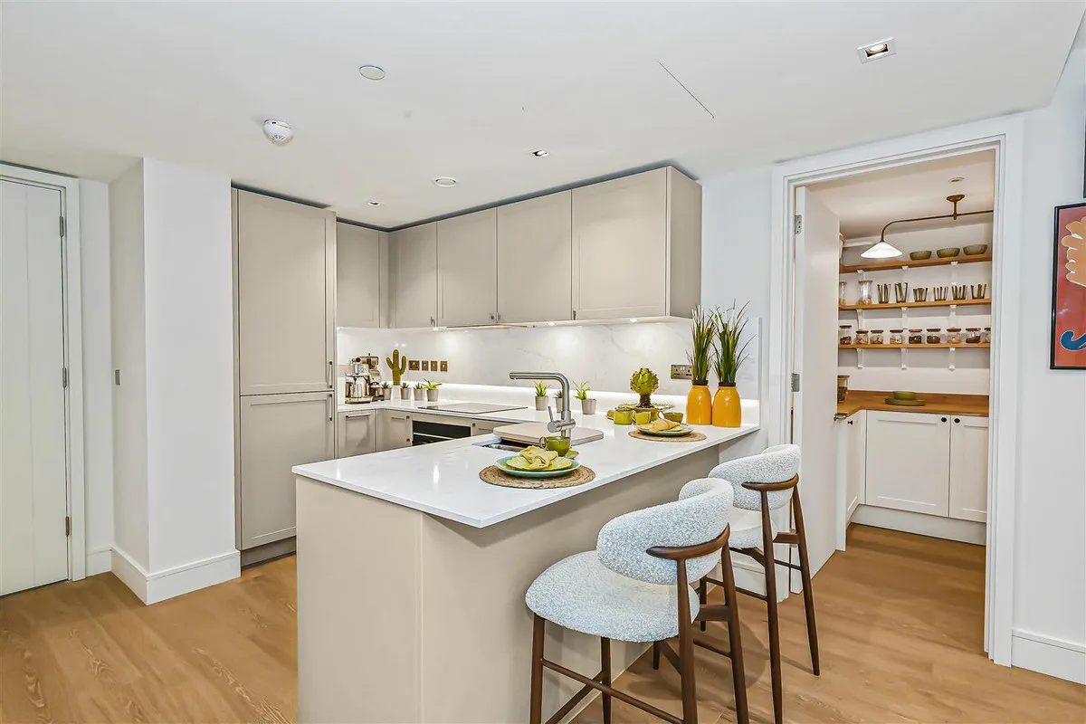 Fenwick Mansions, Paddington, W2, photo 20