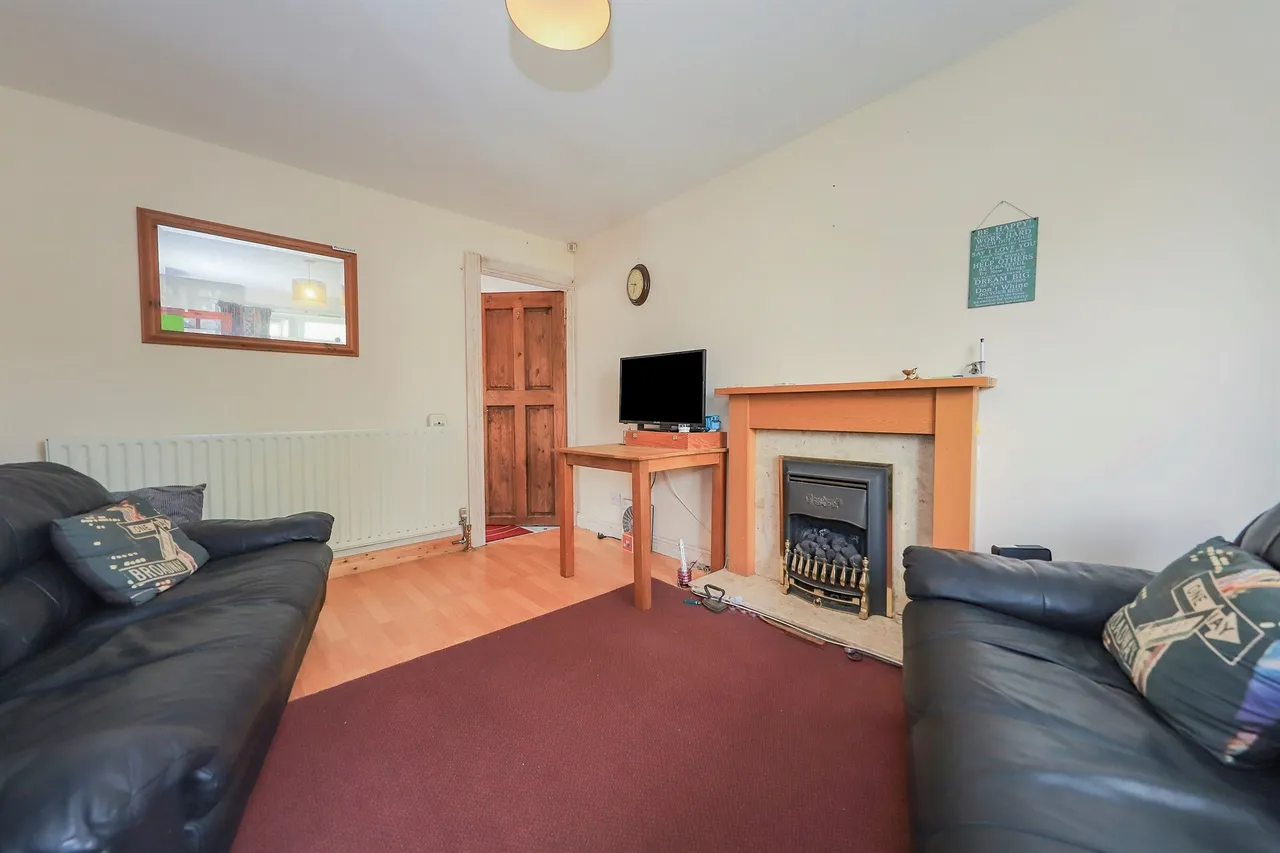 Marksbury Close, Dunstall, WV6, photo 3