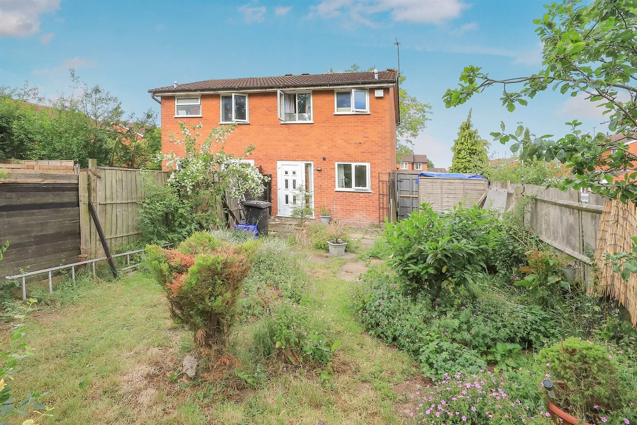 Marksbury Close, Dunstall, WV6, photo 8