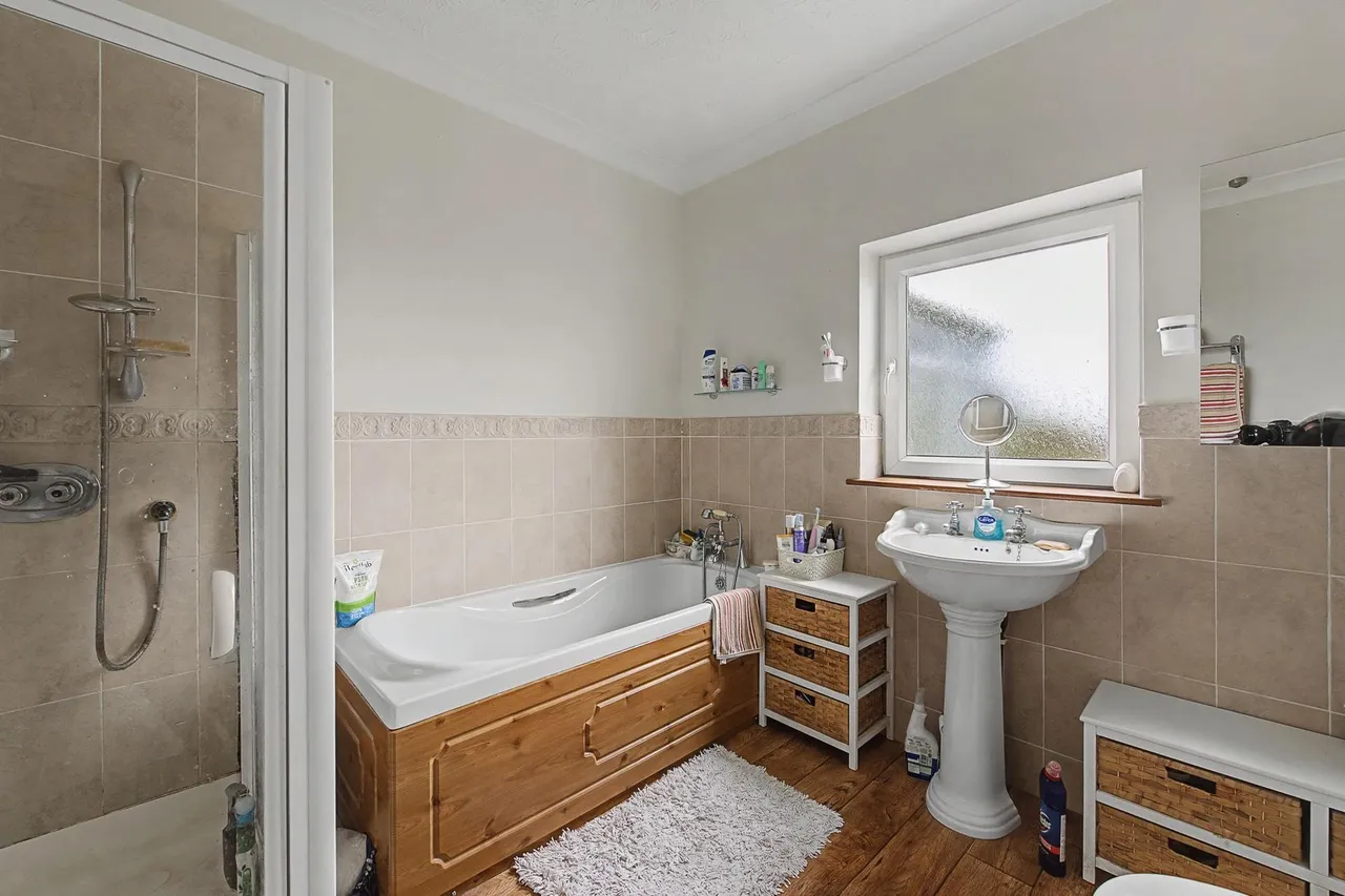 Mavis Enderby, Spilsby, PE23, photo 16