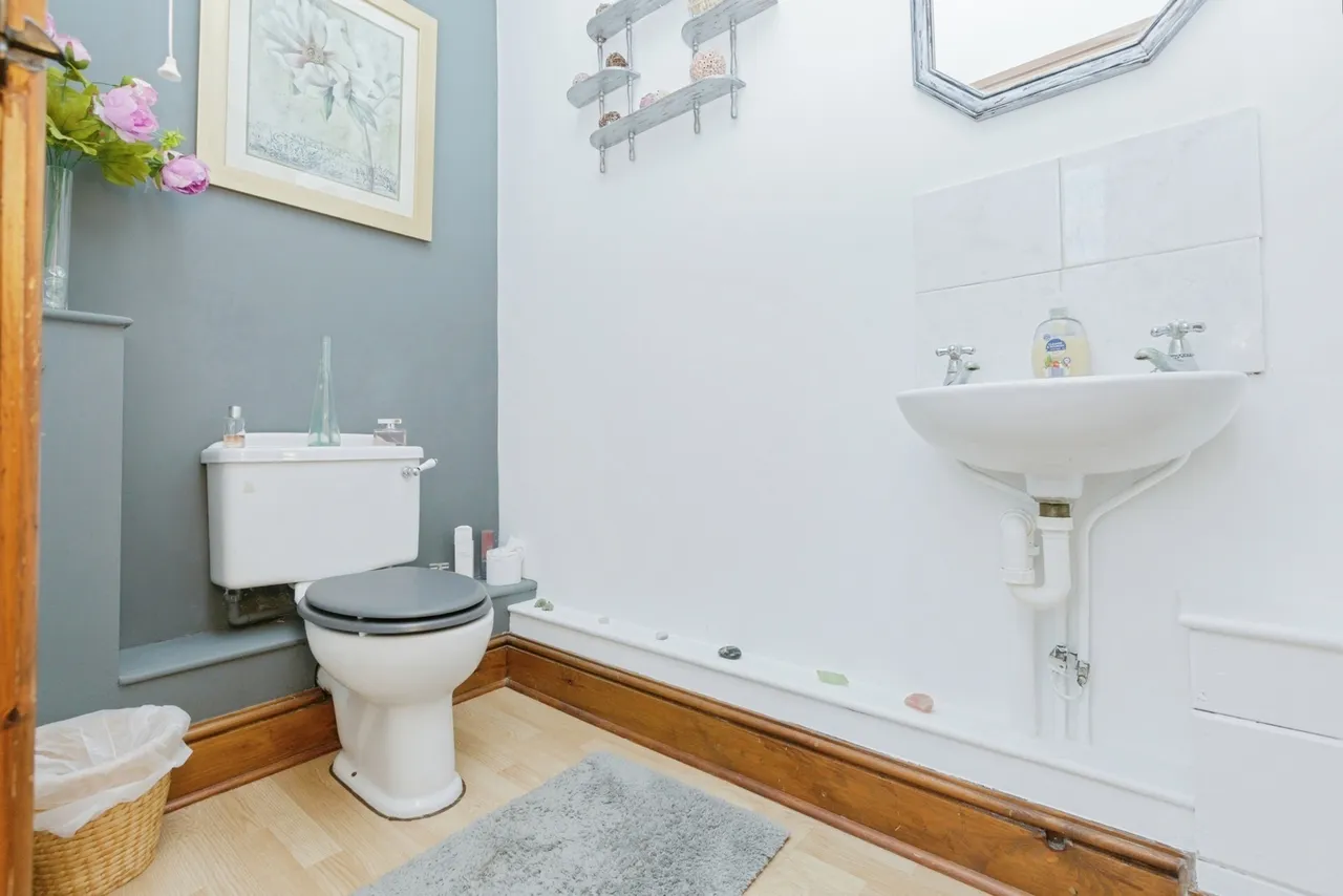 The Firs, Syston, LE7, photo 10