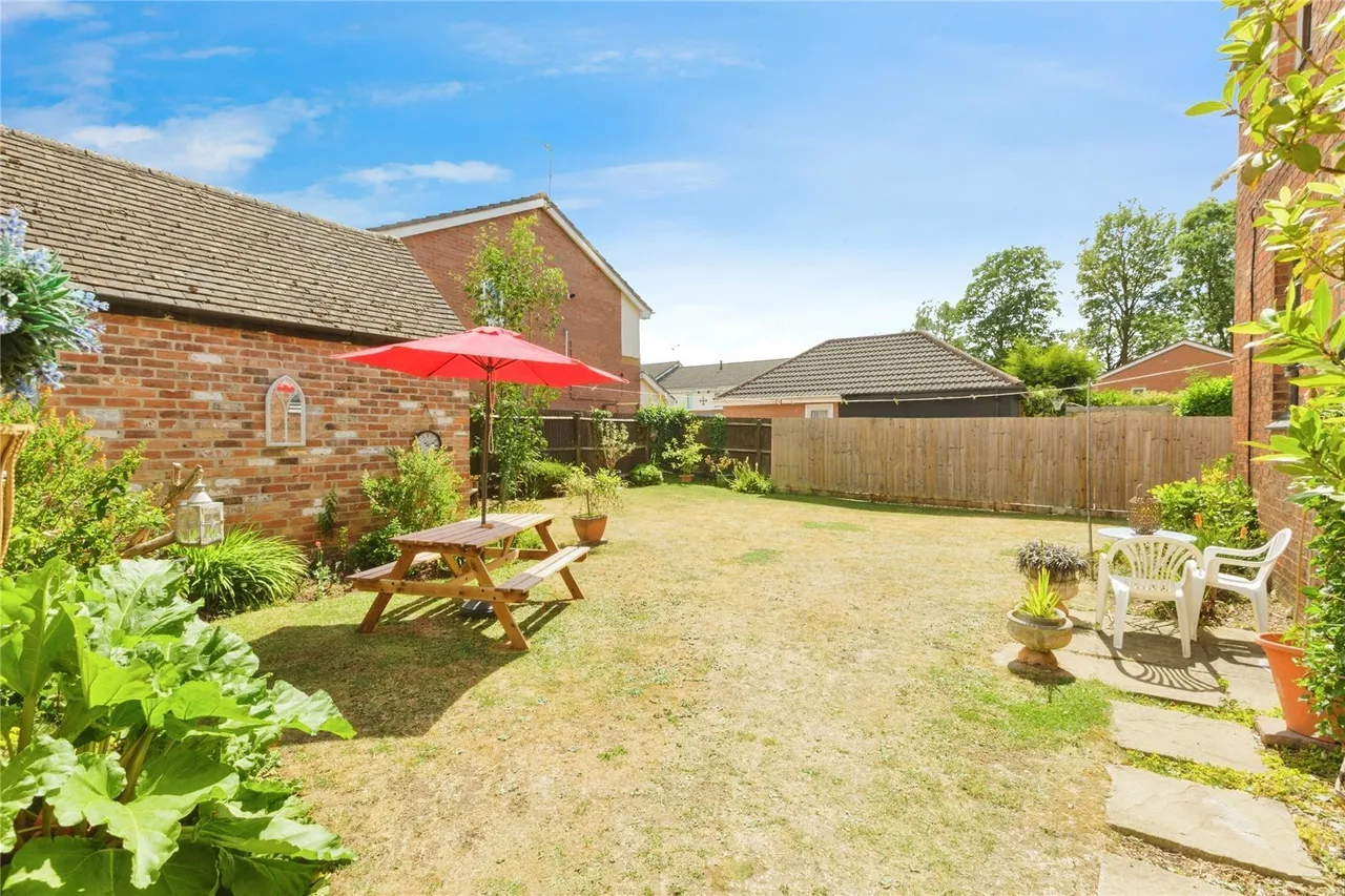 The Firs, Syston, LE7, photo 20