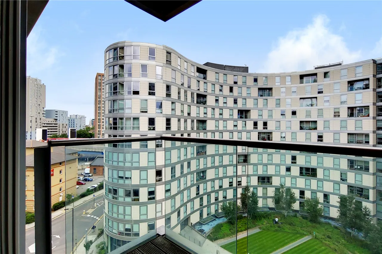 Biscayne Avenue, London, E14, photo 8