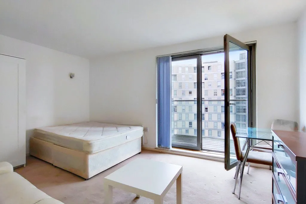 flat to rent, Biscayne Avenue, London, E14