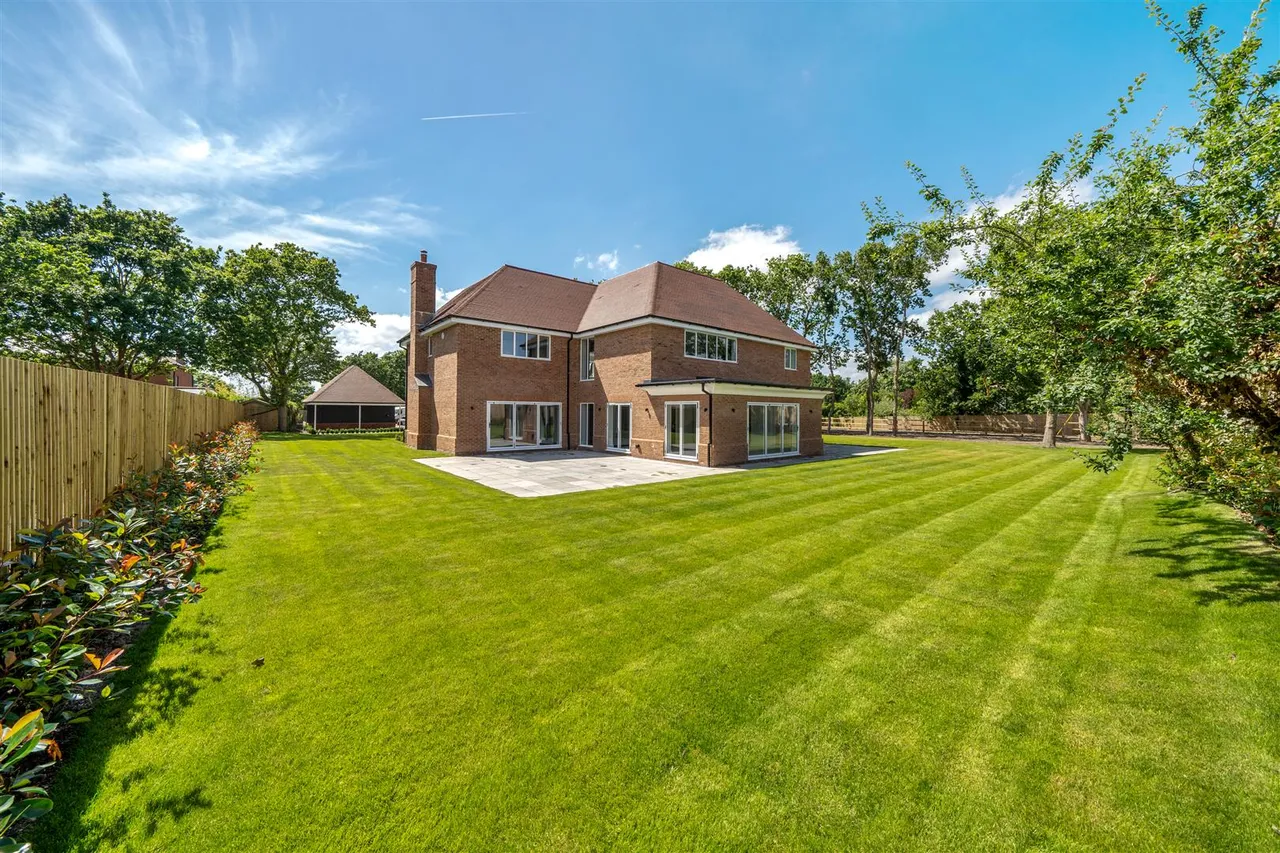 Brook Avenue, Warsash, photo 3