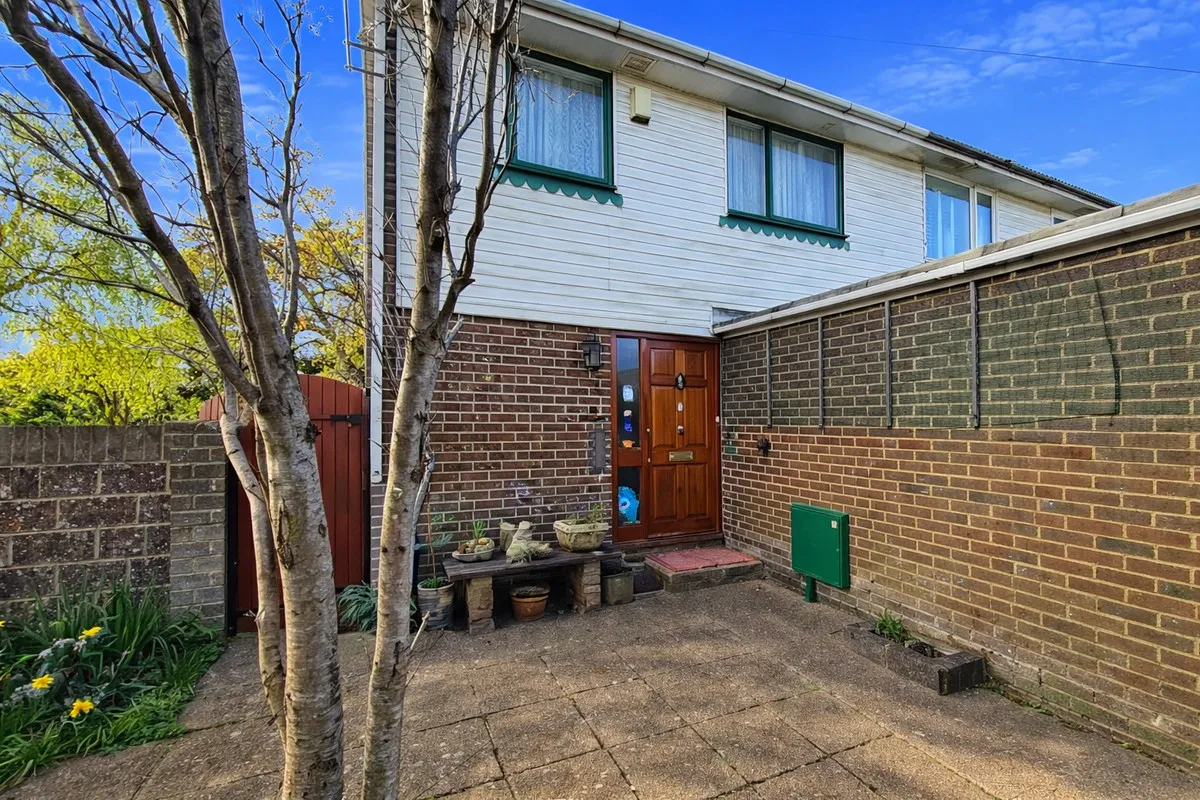 Lancing, BN15 8BL, photo 4