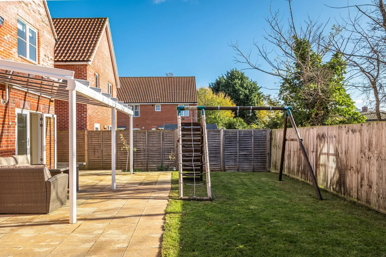 Modern Detached Home in Snettisham, photo 5