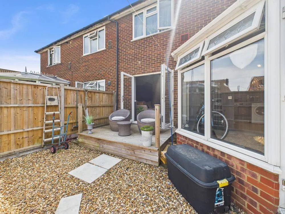 Feltham, Middlesex, photo 15