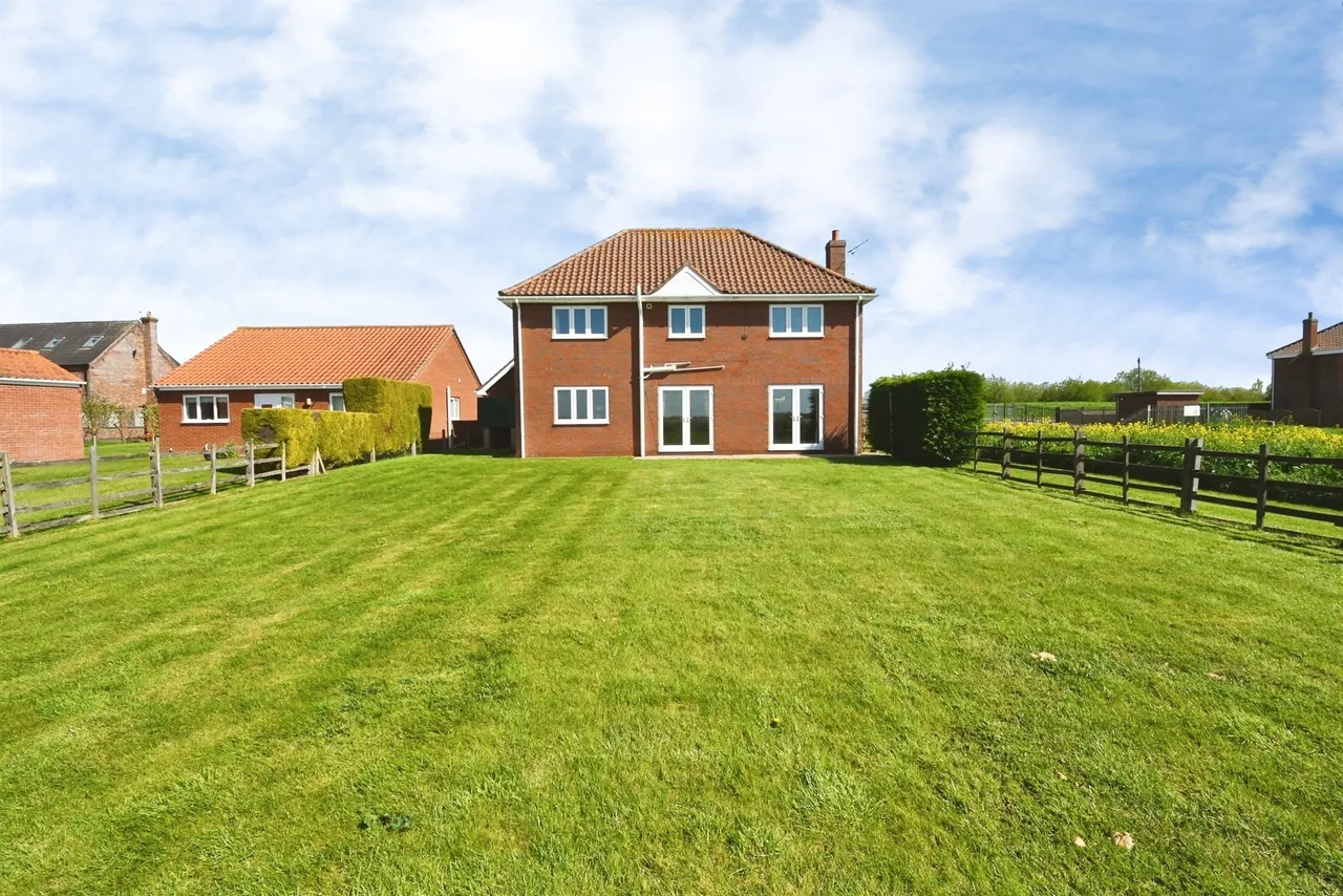 Trentside, Derrythorpe, DN17, photo 2