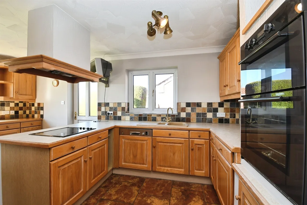 Trentside, Derrythorpe, DN17, photo 9