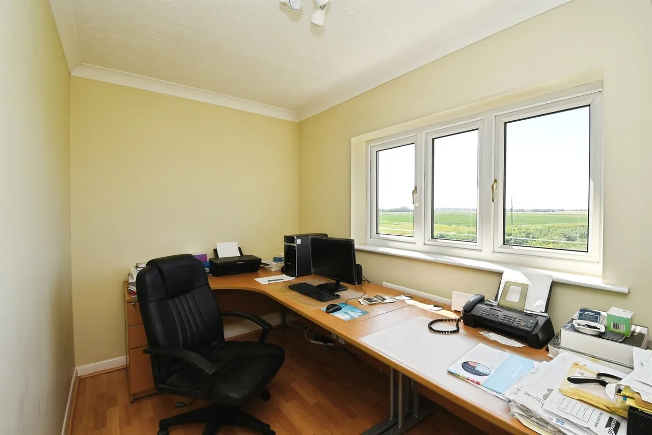 Trentside, Derrythorpe, DN17, photo 18