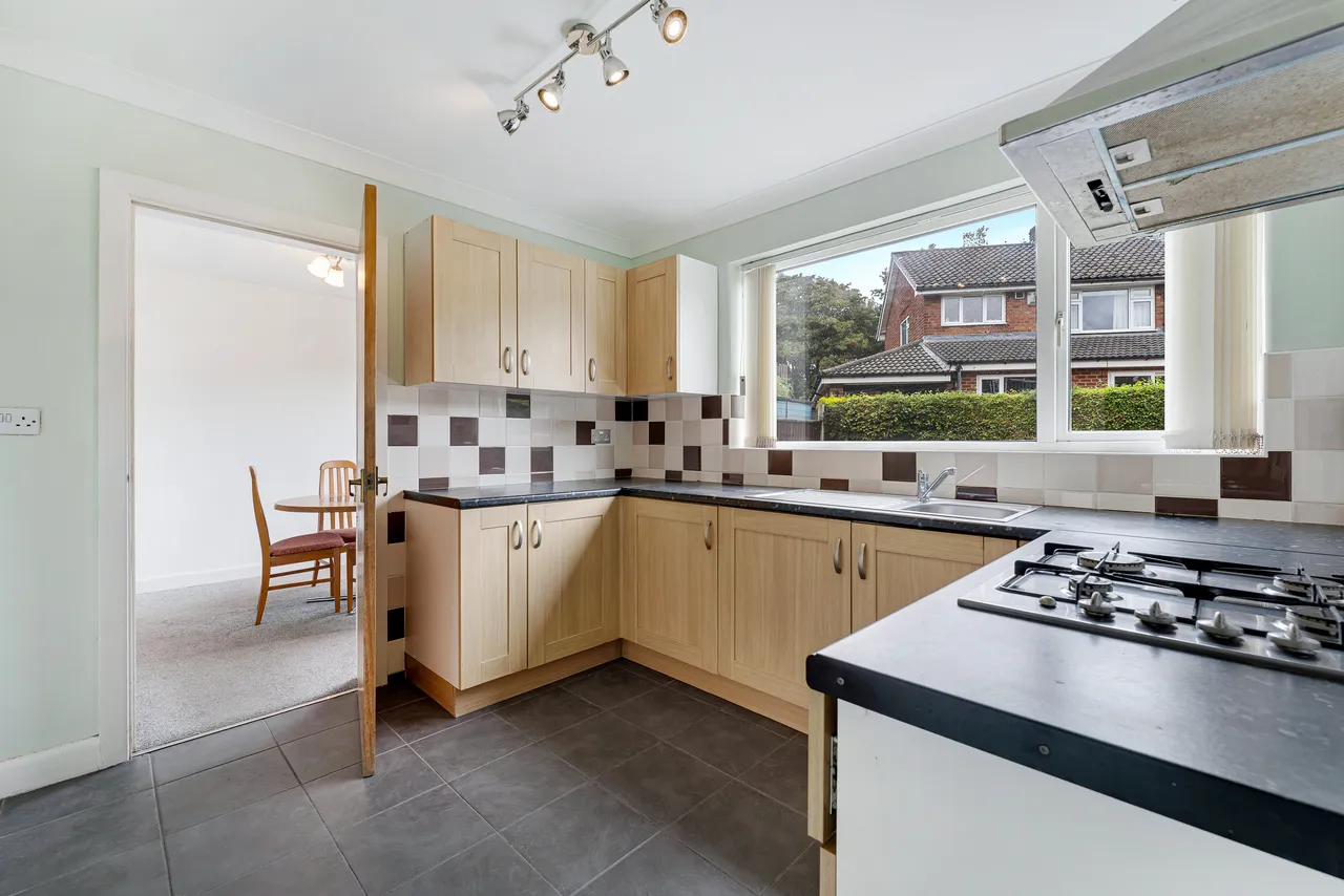 Knightsbridge Avenue, Warrington, WA4, photo 12
