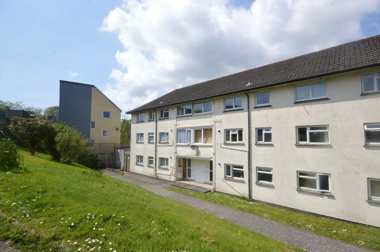 2 bed property for sale — Fegen Road, Plymouth, Devon, PL5