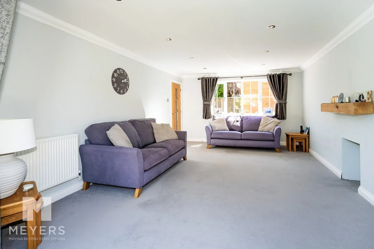 Haywards Farm Close, Verwood, BH31, photo 9