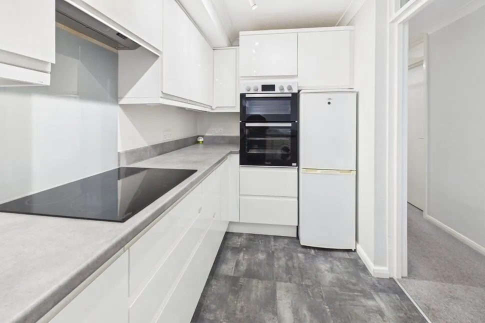Elton Road, Clevedon, North Somerset, BS21, photo 11