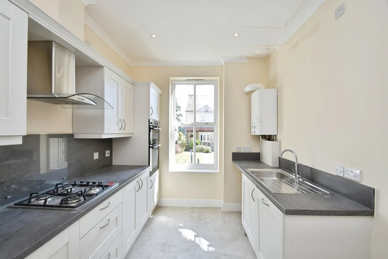 Hollins Hall, Killinghall, Harrogate, photo 5